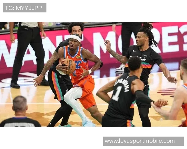 马刺勇战强敌本赛季对雷霆与掘金豪取三连胜不败战绩